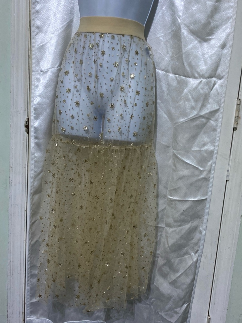 Forever 21 Gold Star Sheer Maxi Skirt